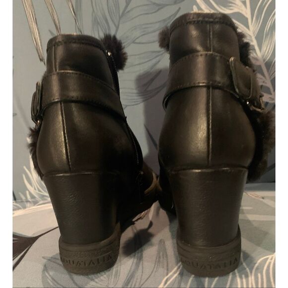 Aquatalia Black Cameron Faux Fur waterproof Wedge Bootie BOOTS sz 6.5 - Picture 6 of 11